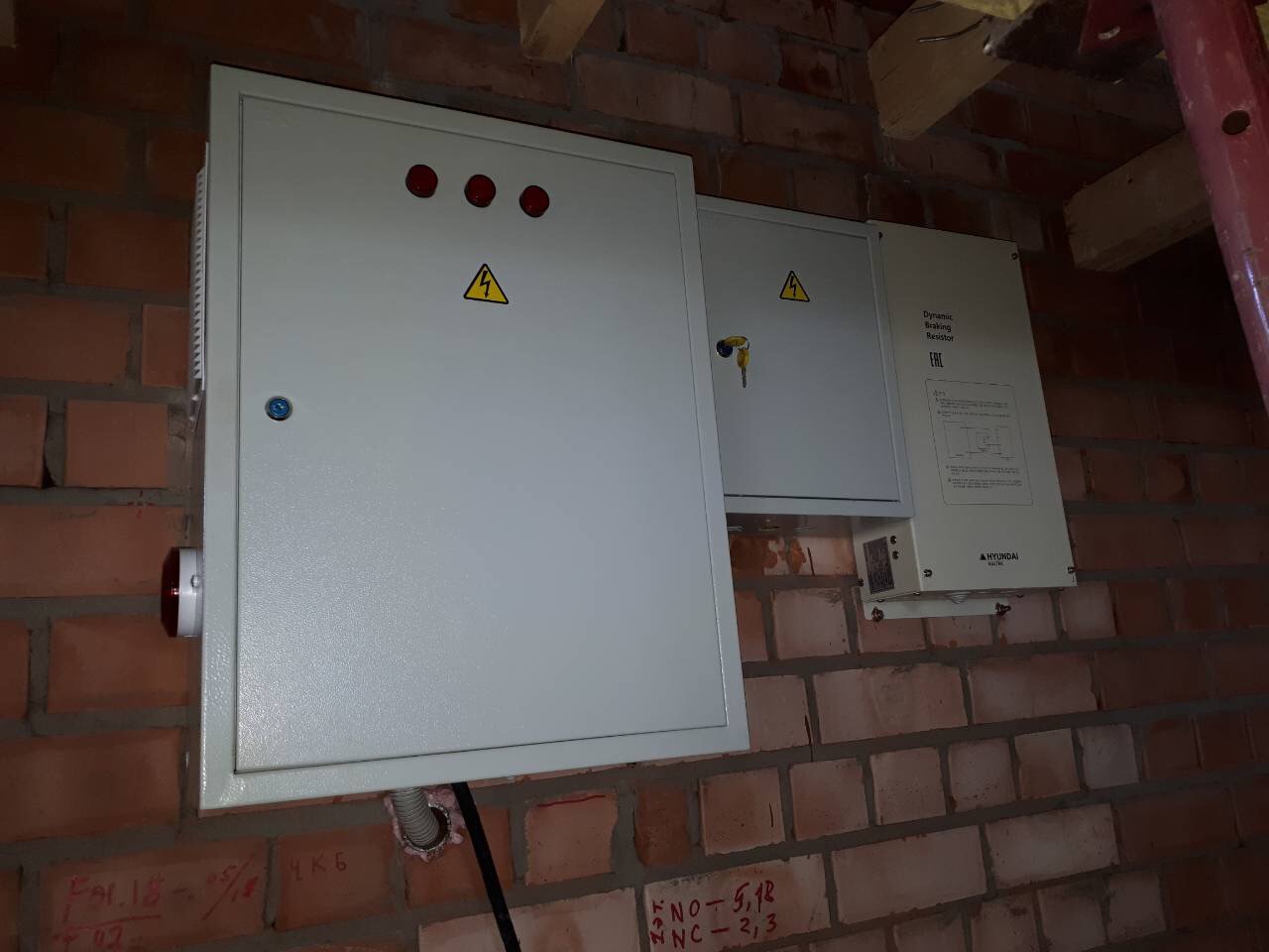 Грузопассажирский подъемник, 1000 кг, Ухта