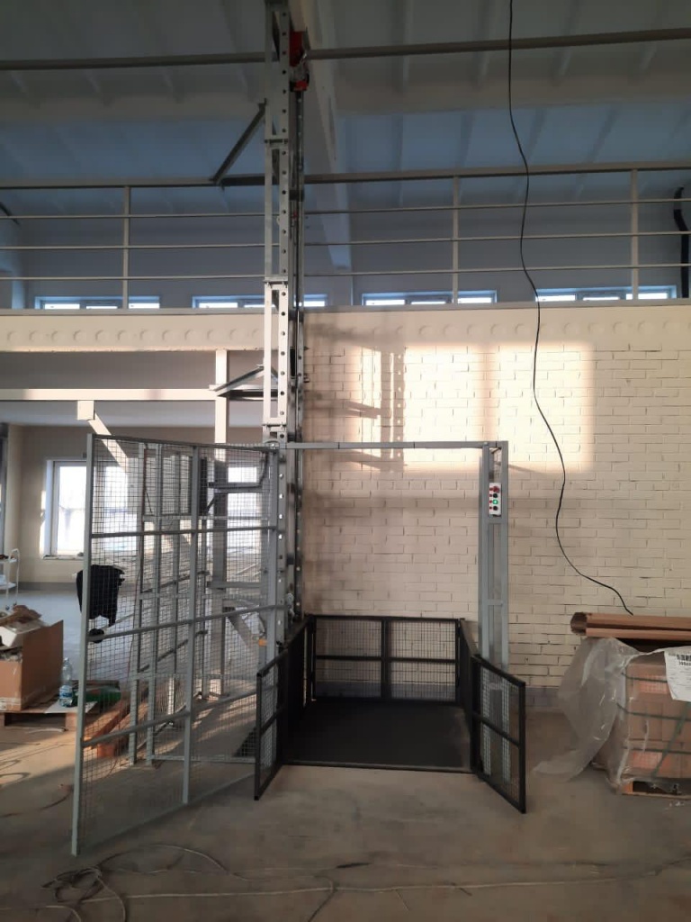 Грузовой мачтовый подъёмник (2).jpeg